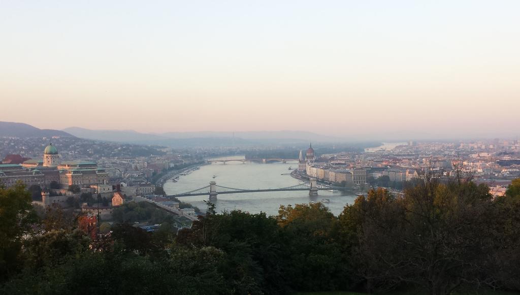Great Buda Apartman Budapest Exterior photo